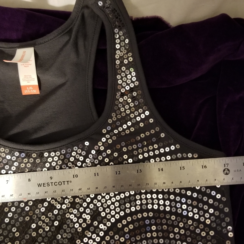 EUC!!! Gray sequined long tank. GLAM & COMFORT! - Picture 6 of 6